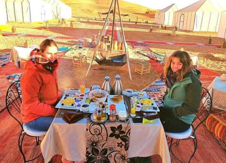 Ahlam Luxury Camp Hotel Merzouga Buitenkant foto